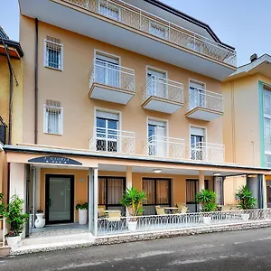 Gloria Hotel